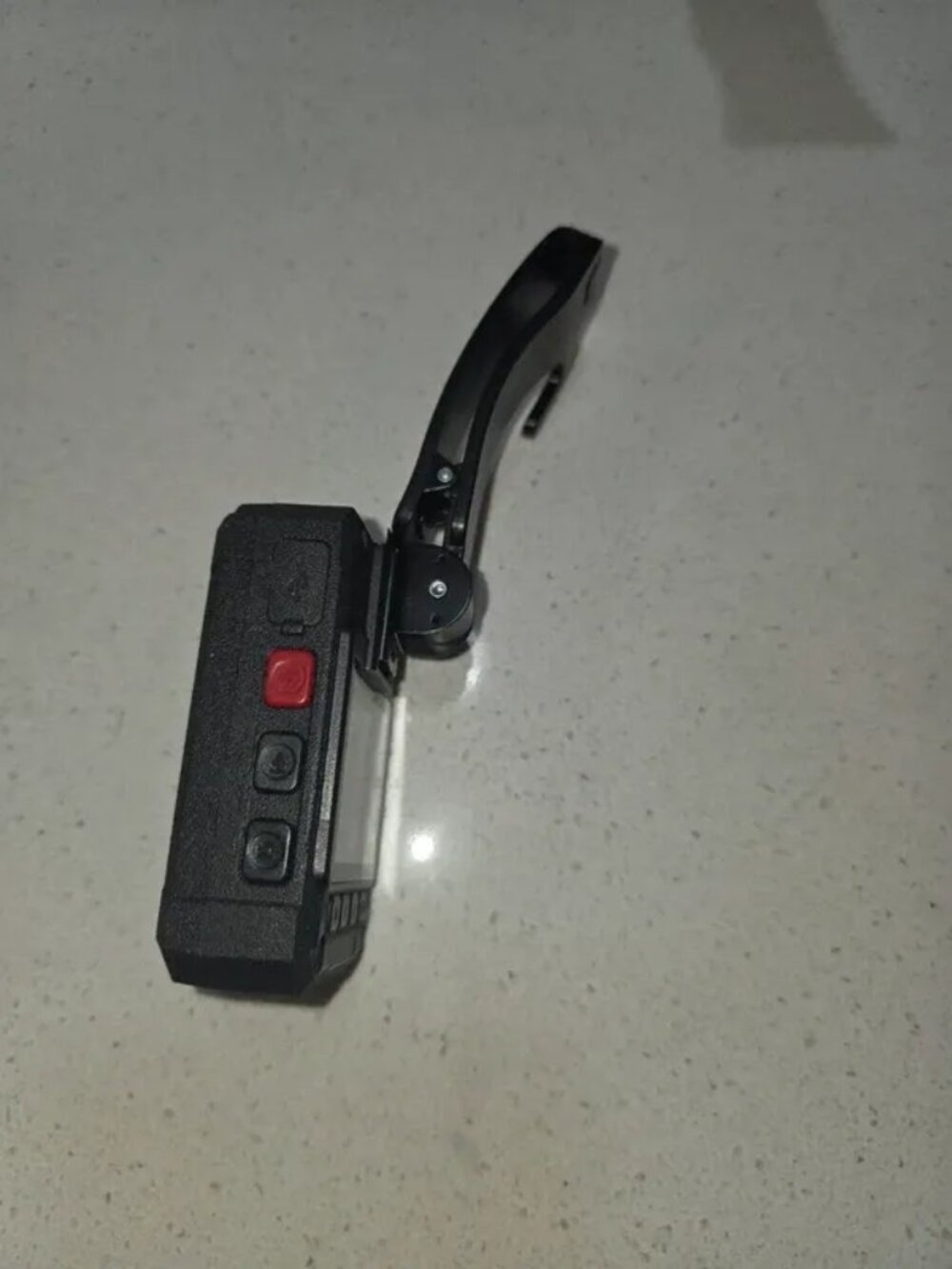 Body-worn camera - Picture 2 of 6